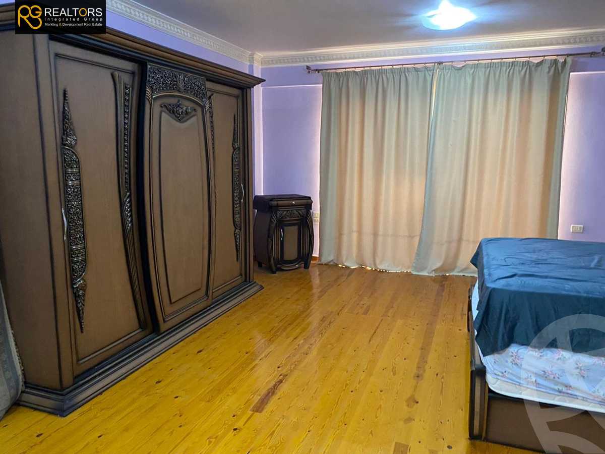 https://aqarmap.com.eg/ar/listing/4085569-for-sale-cairo-el-sheikh-zayed-city-compounds-in-sheikh-zayed-beverly-hills