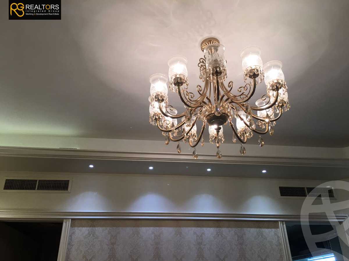 https://aqarmap.com.eg/en/listing/4085766-for-sale-cairo-el-sheikh-zayed-city-compounds-in-sheikh-zayed-picnic-park