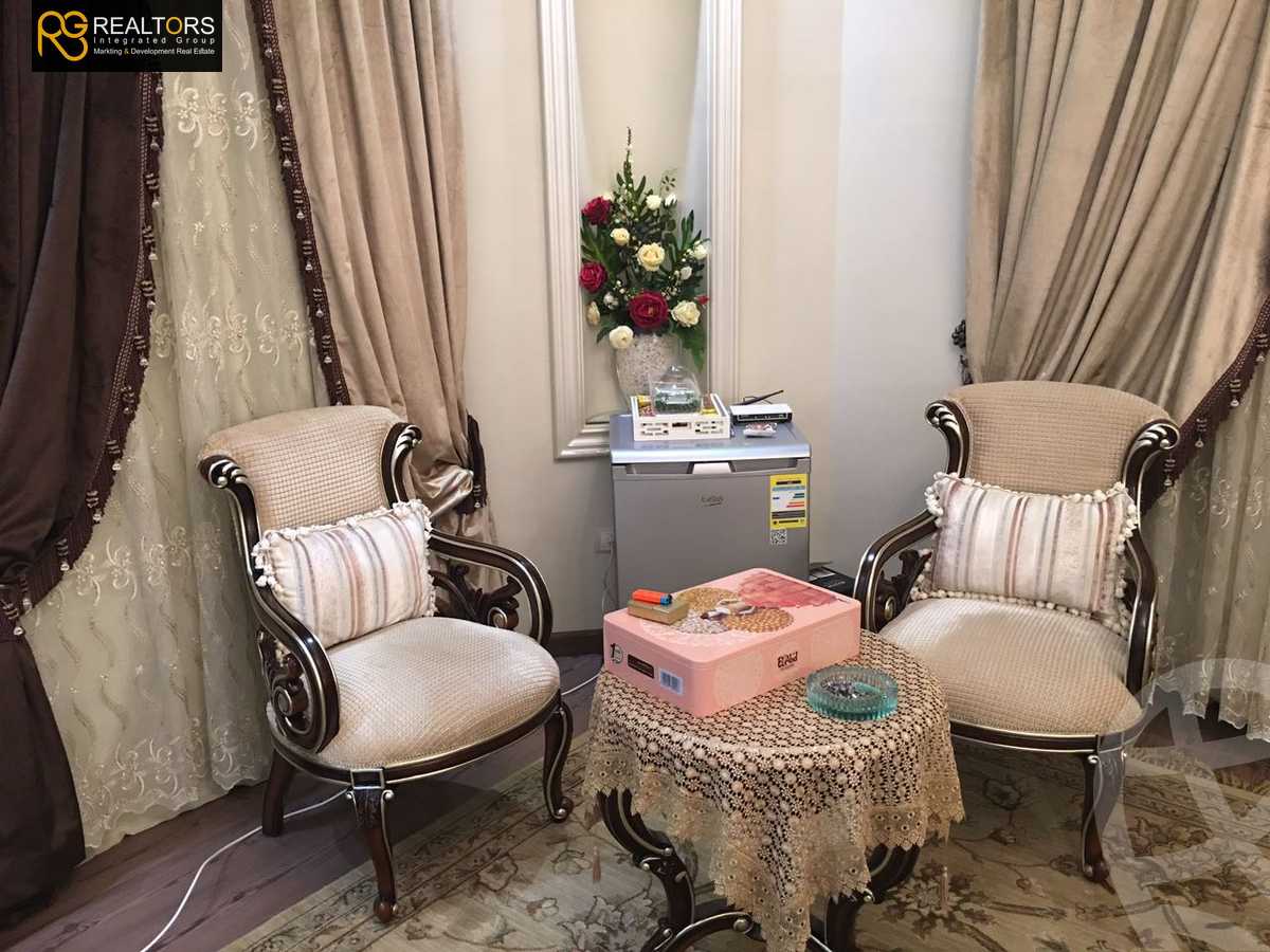 https://aqarmap.com.eg/en/listing/4085766-for-sale-cairo-el-sheikh-zayed-city-compounds-in-sheikh-zayed-picnic-park