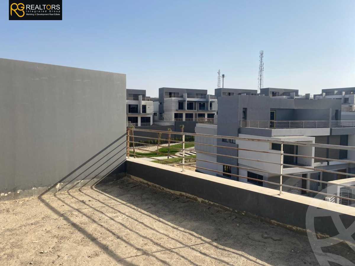 https://aqarmap.com.eg/en/listing/4096705-for-sale-cairo-el-sheikh-zayed-city-compounds-in-sheikh-zayed-el-patio-zahraa