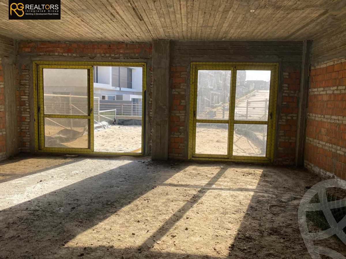 https://aqarmap.com.eg/en/listing/4096705-for-sale-cairo-el-sheikh-zayed-city-compounds-in-sheikh-zayed-el-patio-zahraa