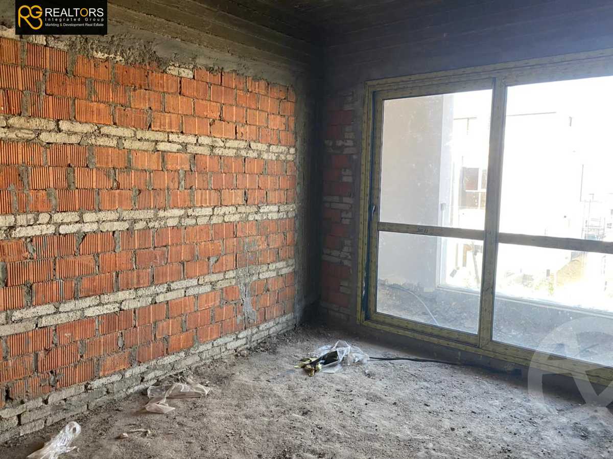 https://aqarmap.com.eg/en/listing/4096705-for-sale-cairo-el-sheikh-zayed-city-compounds-in-sheikh-zayed-el-patio-zahraa
