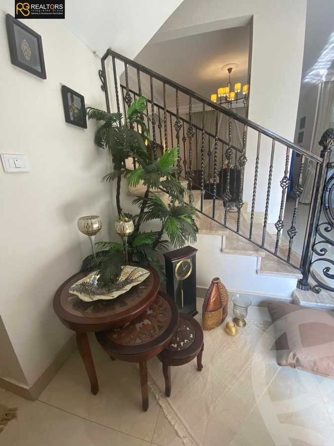 https://aqarmap.com.eg/en/listing/4097892-for-sale-cairo-el-sheikh-zayed-city-compounds-kmbwnd-ljry-swdyk