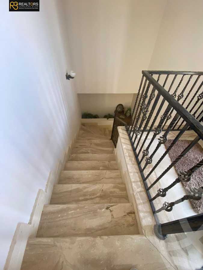 https://aqarmap.com.eg/en/listing/4097892-for-sale-cairo-el-sheikh-zayed-city-compounds-kmbwnd-ljry-swdyk