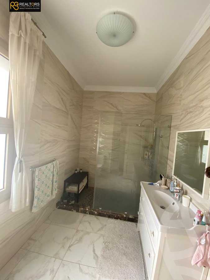 https://aqarmap.com.eg/en/listing/4097892-for-sale-cairo-el-sheikh-zayed-city-compounds-kmbwnd-ljry-swdyk