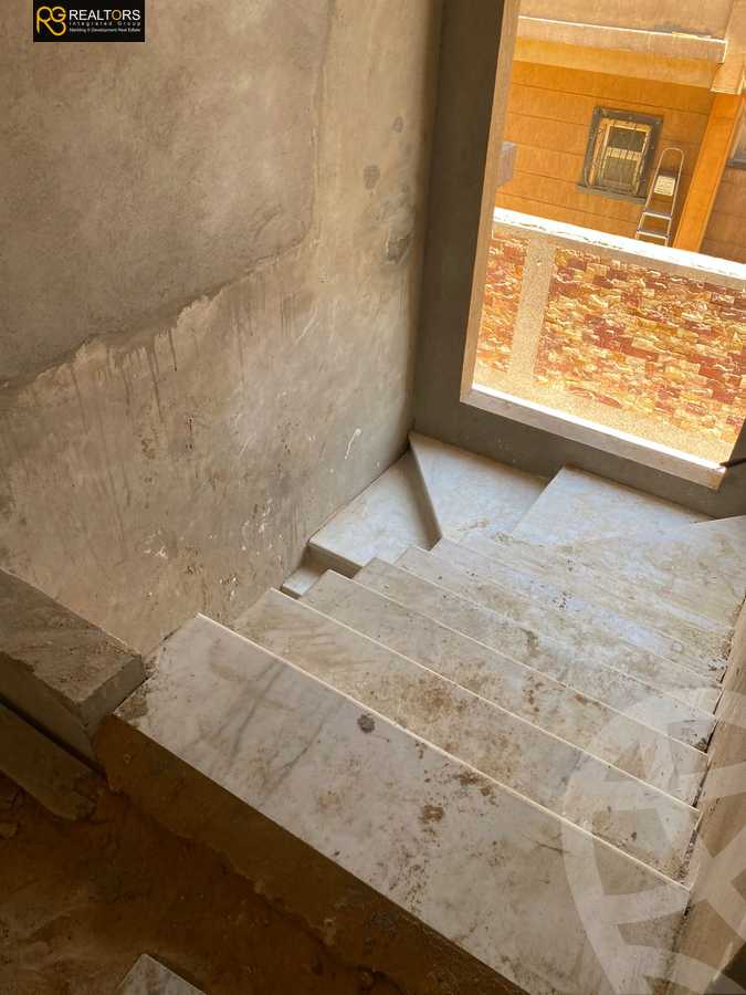 https://aqarmap.com.eg/en/listing/4099557-for-sale-cairo-el-sheikh-zayed-city-compounds-in-sheikh-zayed-pyramids-walk
