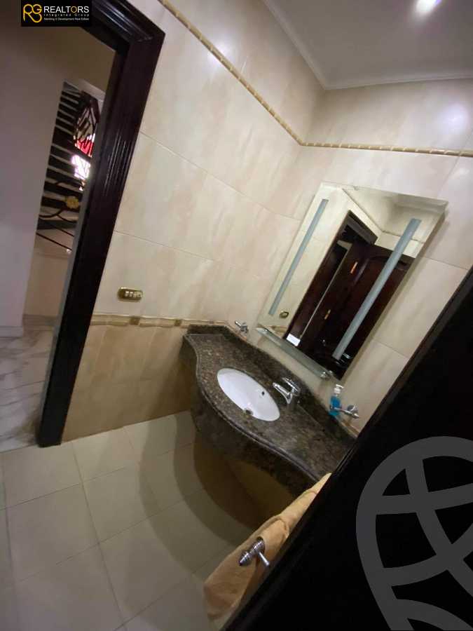 https://aqarmap.com.eg/en/listing/4101572-for-sale-golf-2-nestoria