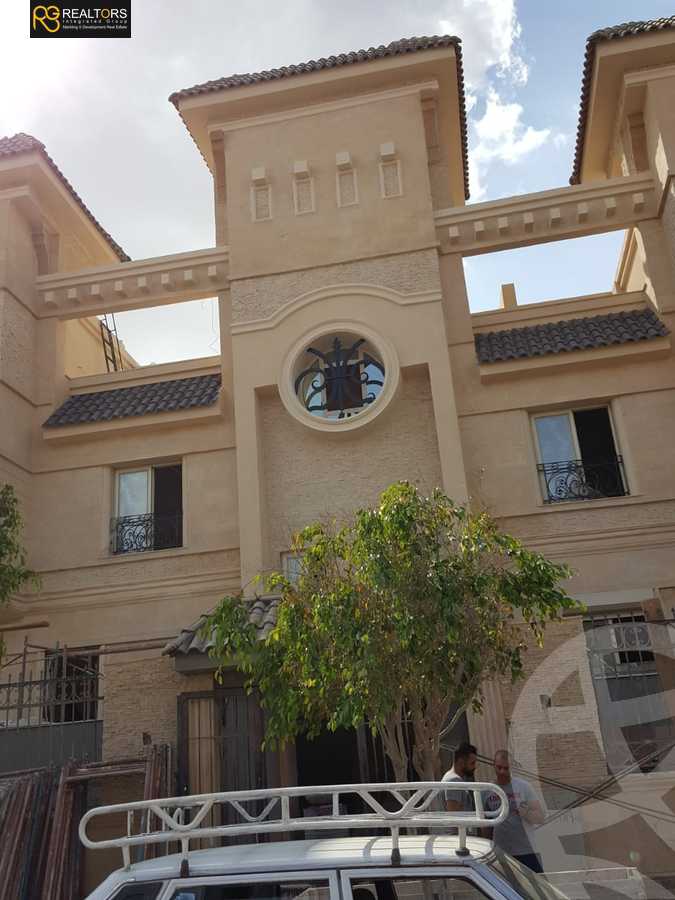 https://aqarmap.com.eg/ar/listing/4101761-for-sale-cairo-el-sheikh-zayed-city-compounds-in-sheikh-zayed-beverly-hills