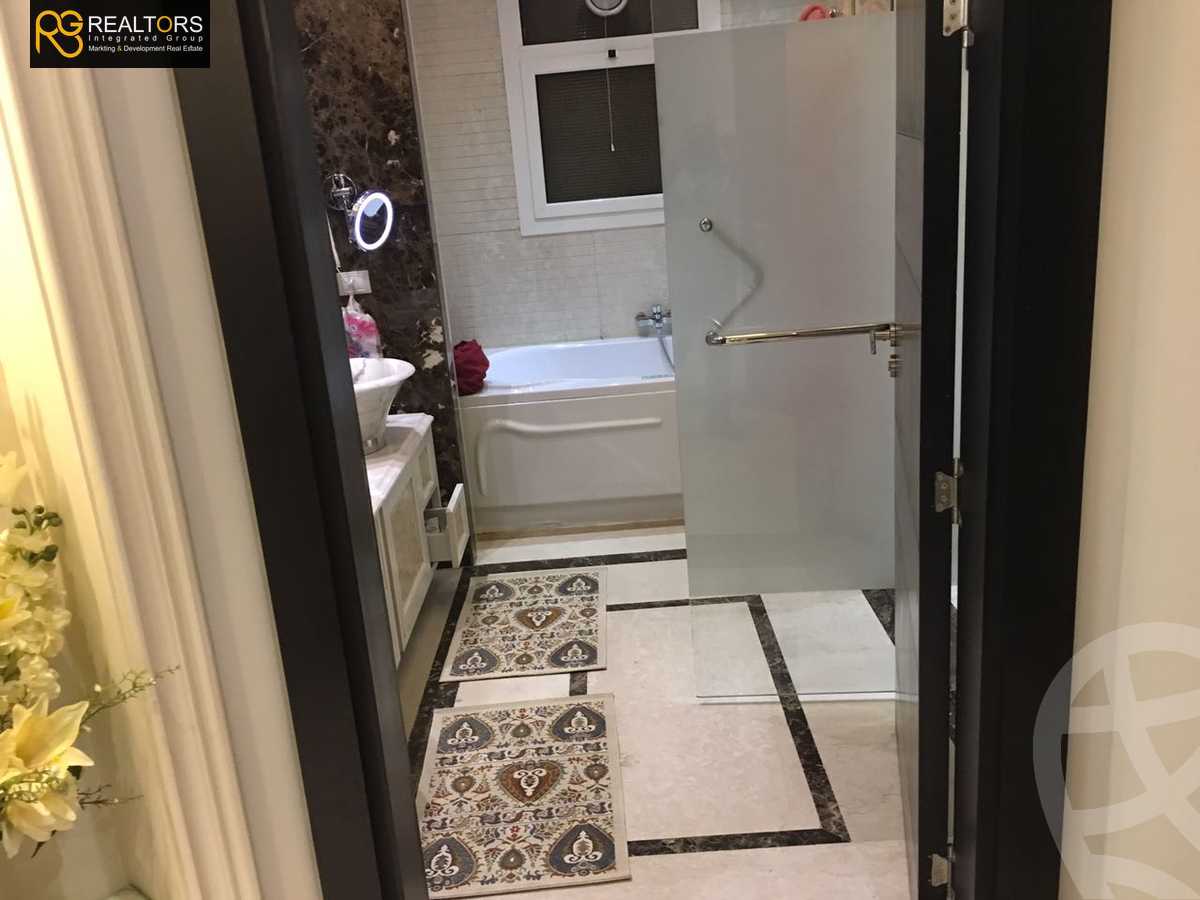 https://aqarmap.com.eg/en/listing/4102017-for-sale-cairo-el-sheikh-zayed-city-compounds-in-sheikh-zayed-picnic-park