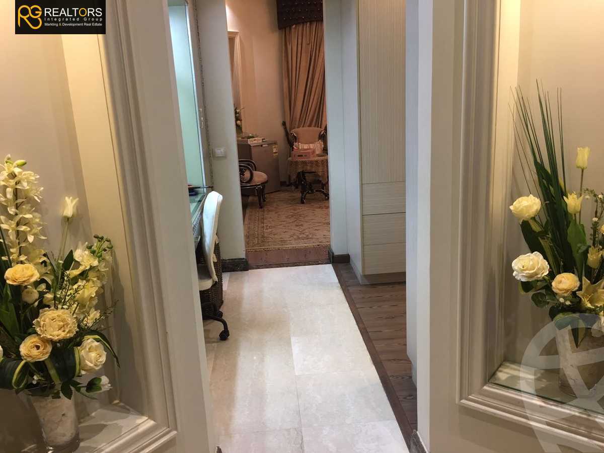 https://aqarmap.com.eg/en/listing/4102017-for-sale-cairo-el-sheikh-zayed-city-compounds-in-sheikh-zayed-picnic-park