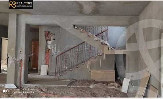 https://aqarmap.com.eg/en/listing/4102463-for-sale-cairo-el-sheikh-zayed-city-compounds-greens