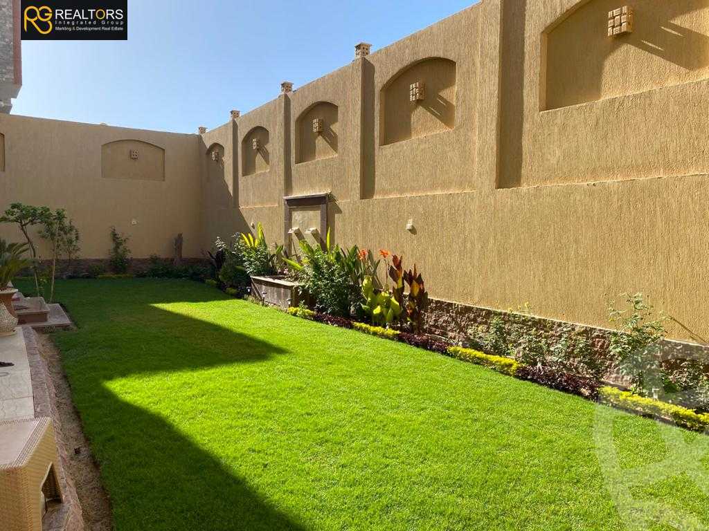 https://aqarmap.com.eg/en/listing/4104008-for-sale-cairo-6th-of-october-compounds-l-fyd-lbstn
