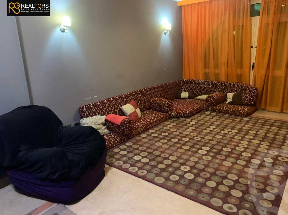 https://aqarmap.com.eg/ar/listing/4108269-for-sale-cairo-el-sheikh-zayed-city-compounds-in-sheikh-zayed-royal-city