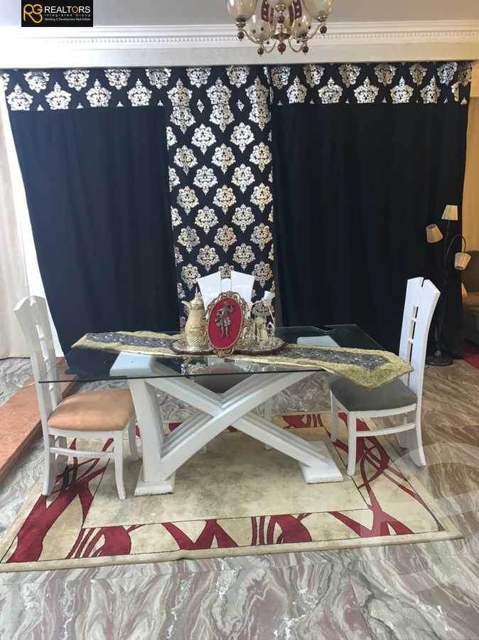 https://aqarmap.com.eg/ar/listing/4108269-for-sale-cairo-el-sheikh-zayed-city-compounds-in-sheikh-zayed-royal-city