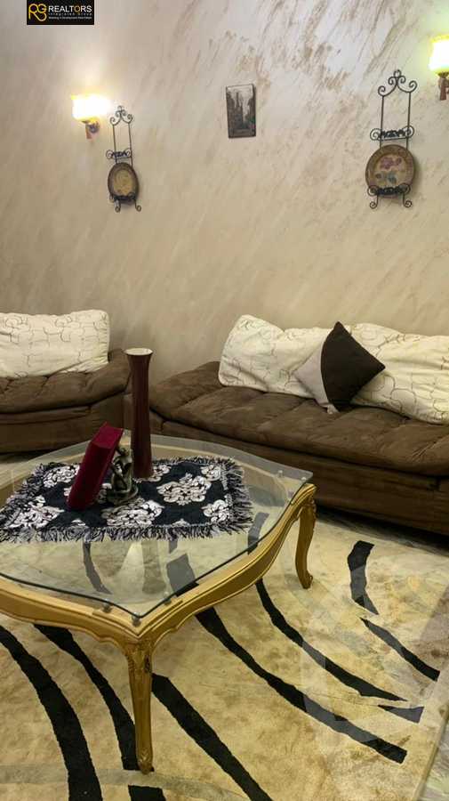 https://aqarmap.com.eg/ar/listing/4108269-for-sale-cairo-el-sheikh-zayed-city-compounds-in-sheikh-zayed-royal-city