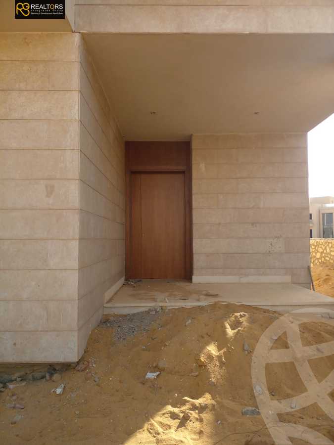https://aqarmap.com.eg/en/listing/4109463-for-sale-cairo-6th-of-october-compounds-o-west-compound-orascom-w-byzns-dystrykt-wrskwm-llttwyr