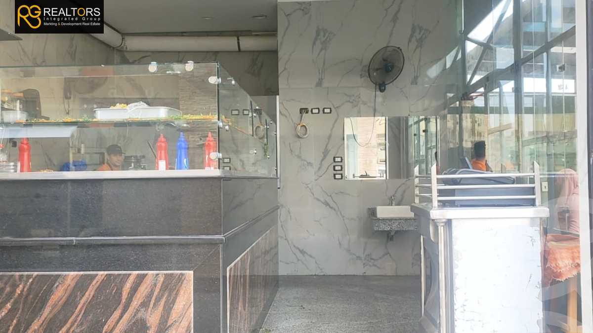https://aqarmap.com.eg/ar/listing/4109493-for-sale-cairo-el-sheikh-zayed-city-compounds-in-sheikh-zayed-beverly-hills