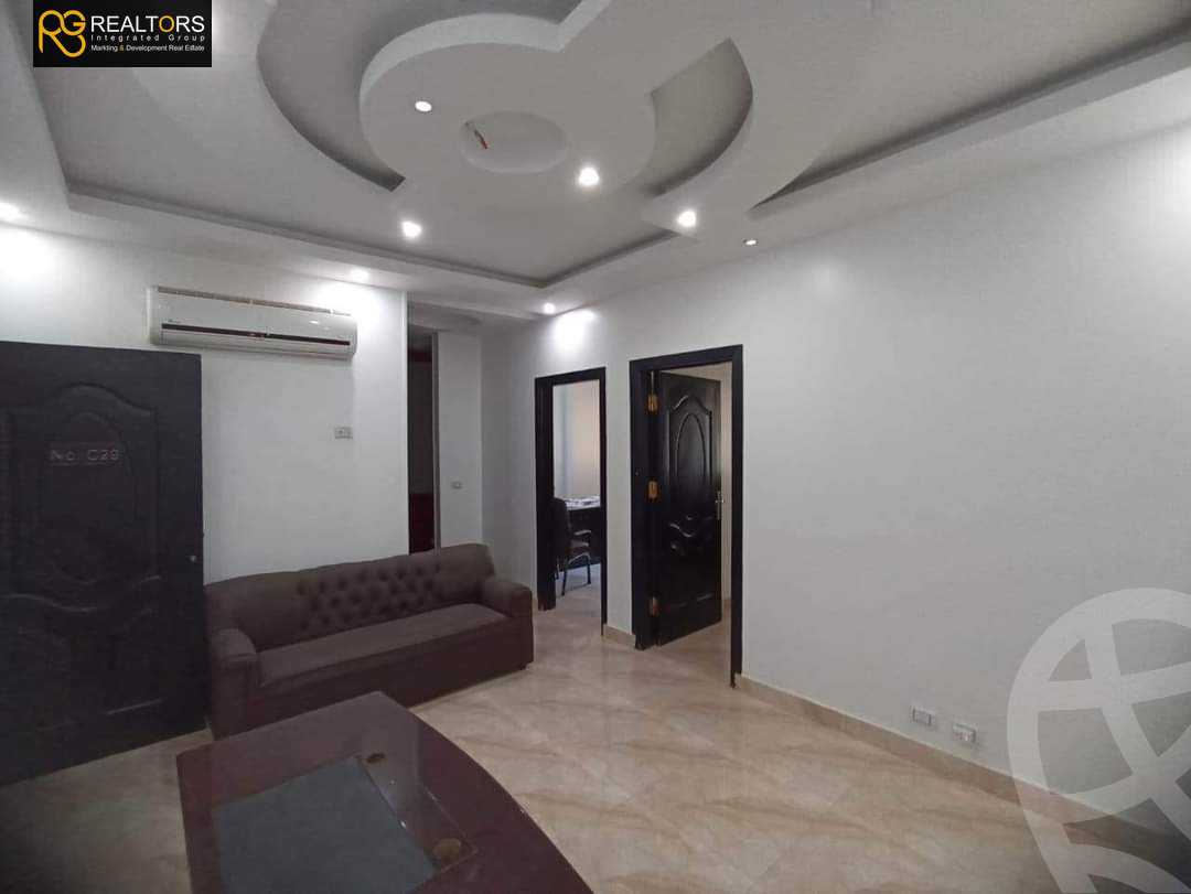 https://aqarmap.com.eg/ar/listing/4112033-for-sale-cairo-el-sheikh-zayed-city-compounds-in-sheikh-zayed-beverly-hills