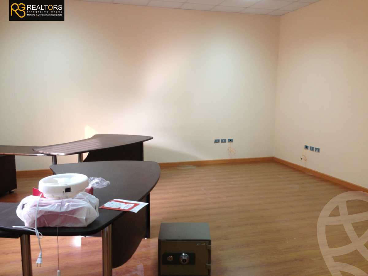 https://aqarmap.com.eg/ar/listing/4116020-for-rent-alexandria-cairo-alexandria-desert-road