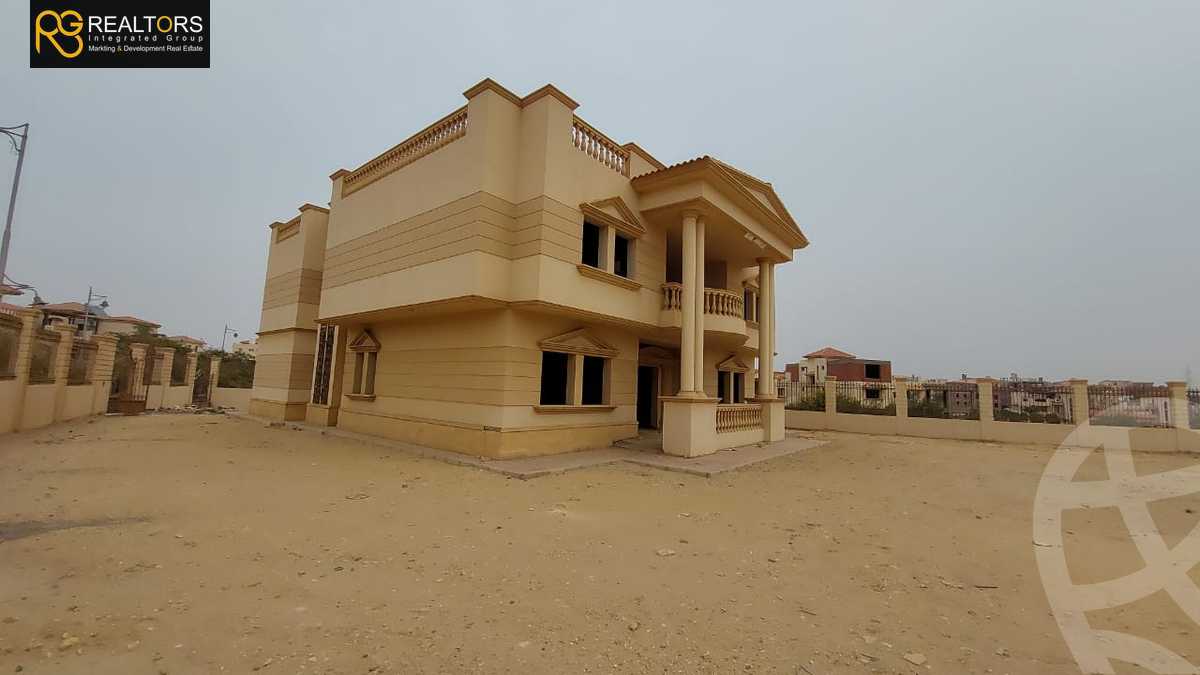 https://aqarmap.com.eg/ar/listing/4122023-for-sale-cairo-el-sheikh-zayed-city-compounds-in-sheikh-zayed-royal-city