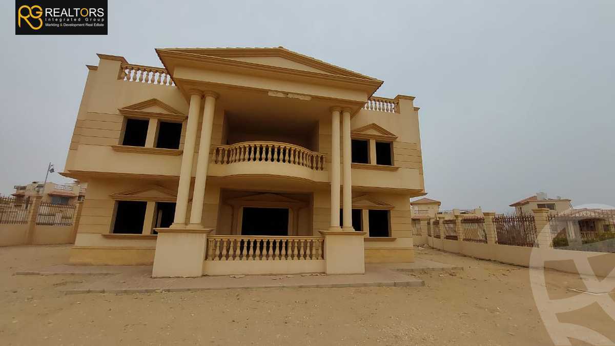 https://aqarmap.com.eg/ar/listing/4122023-for-sale-cairo-el-sheikh-zayed-city-compounds-in-sheikh-zayed-royal-city