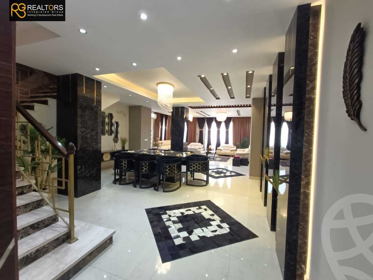https://aqarmap.com.eg/en/listing/4122813-for-sale-cairo-6th-of-october-compounds-cleopatra-square