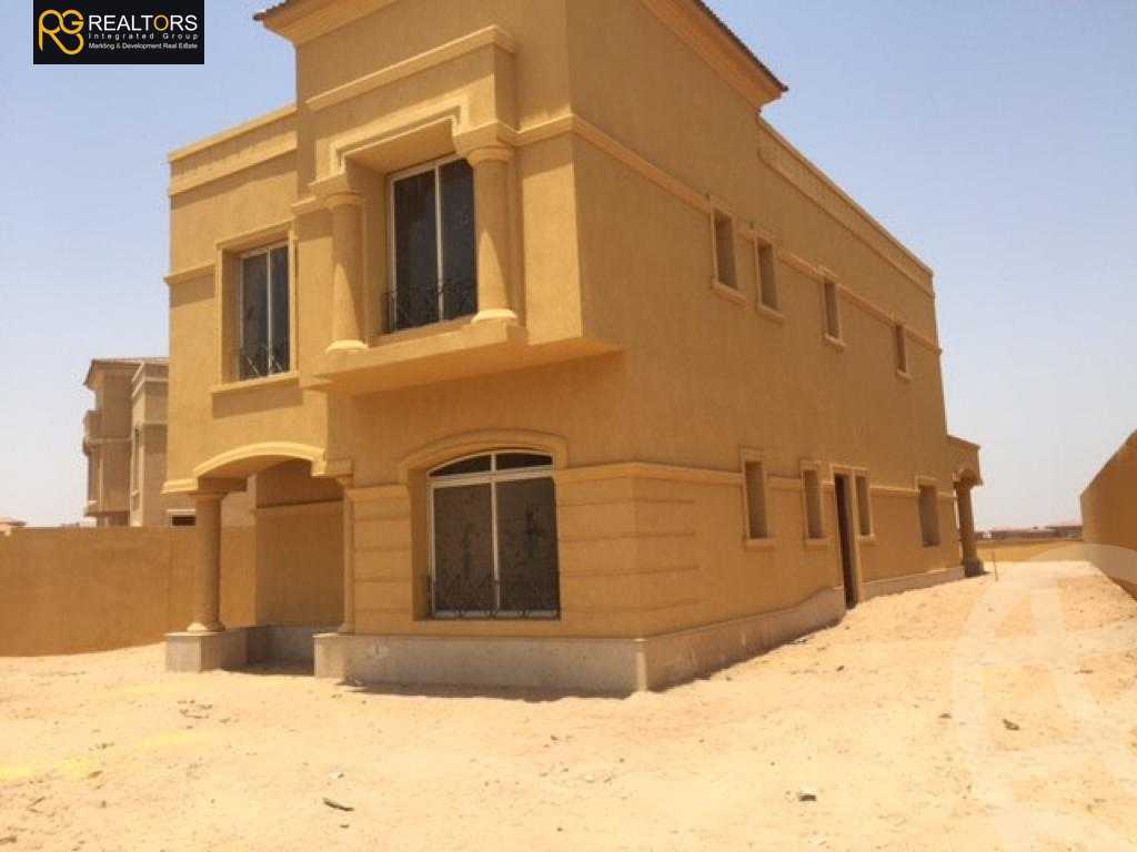 https://aqarmap.com.eg/ar/listing/4123809-for-sale-cairo-el-sheikh-zayed-city-compounds-in-sheikh-zayed-royal-meadows
