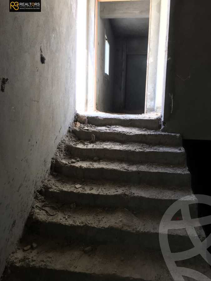https://aqarmap.com.eg/en/listing/4139682-for-sale-cairo-6th-of-october-compound-flower-resort