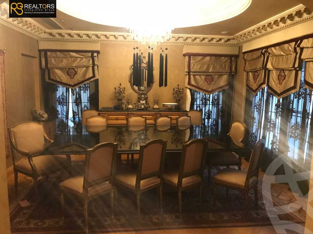 https://aqarmap.com.eg/en/listing/4141722-for-sale-cairo-6th-of-october-compound-royal-hills