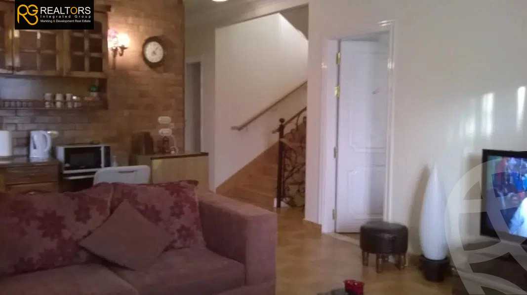 https://aqarmap.com.eg/en/listing/4142213-for-sale-cairo-el-sheikh-zayed-city-compounds-greens