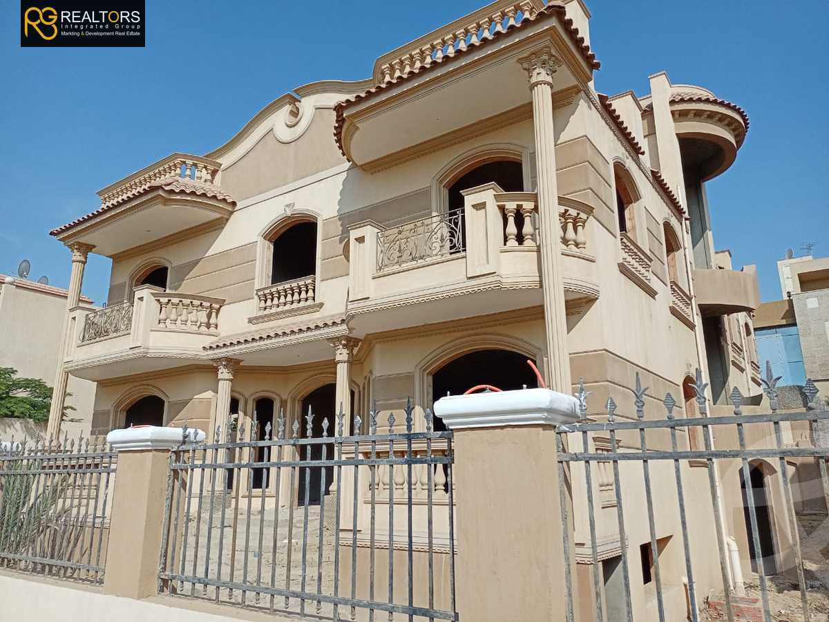 https://aqarmap.com.eg/ar/listing/4143207-for-sale-cairo-el-sheikh-zayed-city-compounds-in-sheikh-zayed-beverly-hills