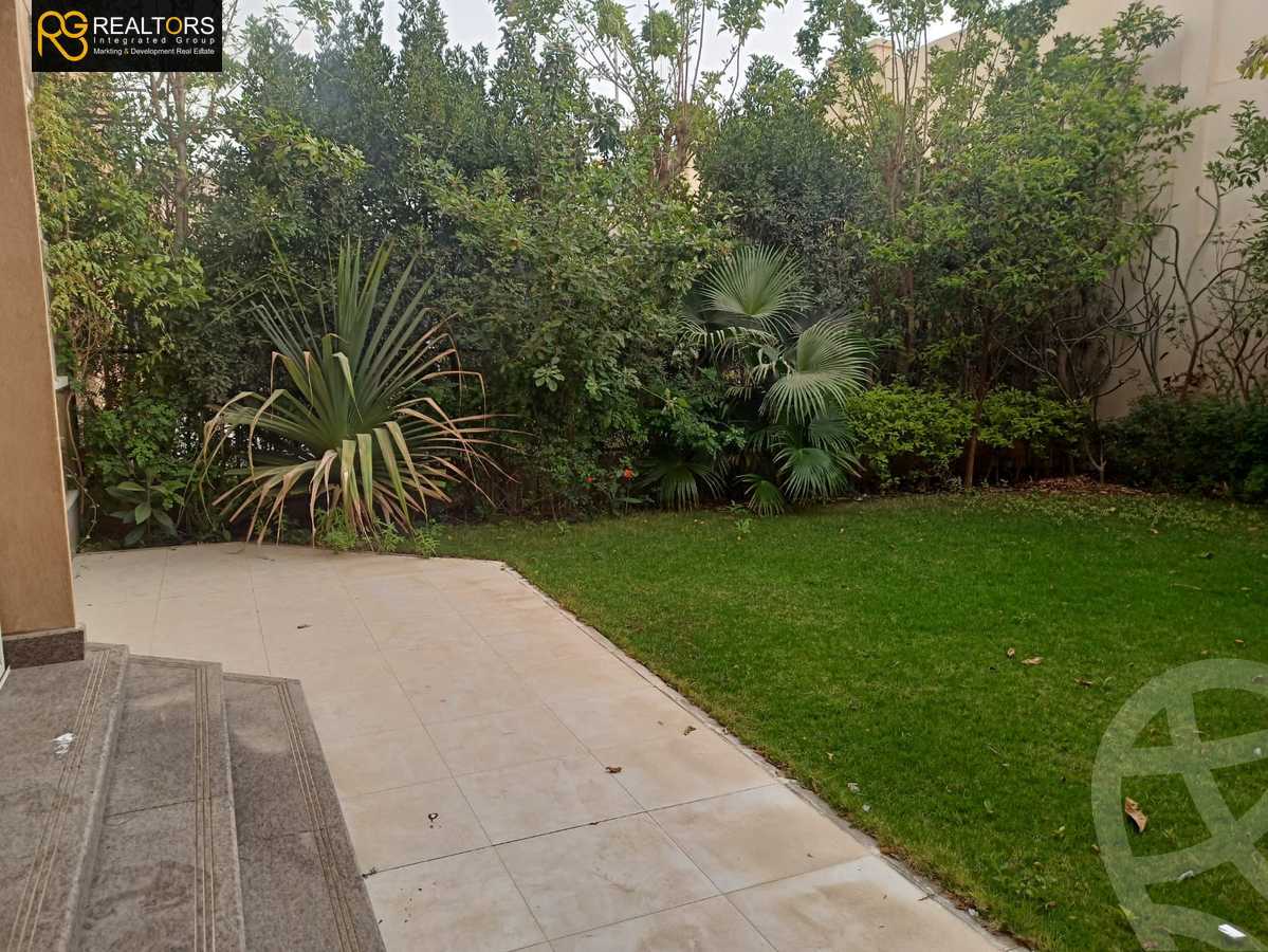 https://aqarmap.com.eg/en/listing/4145898-for-sale-cairo-6th-of-october-compounds-brnsys