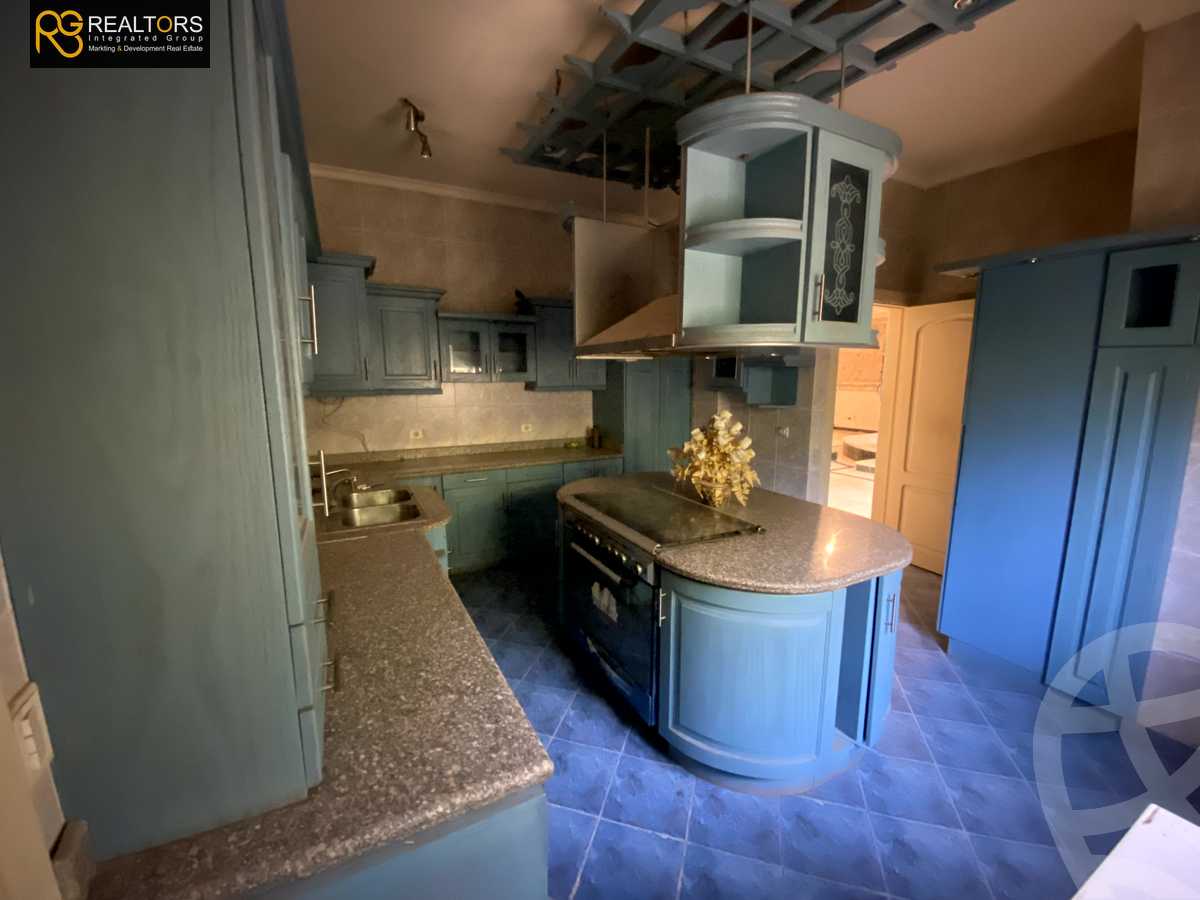 https://aqarmap.com.eg/ar/listing/4145914-for-sale-cairo-6th-of-october-compound-mena-garden-city