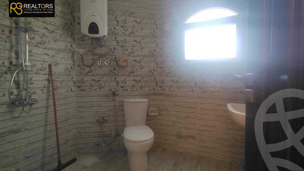 https://aqarmap.com.eg/en/listing/4145990-for-sale-cairo-6th-of-october-compound-el-fedaa