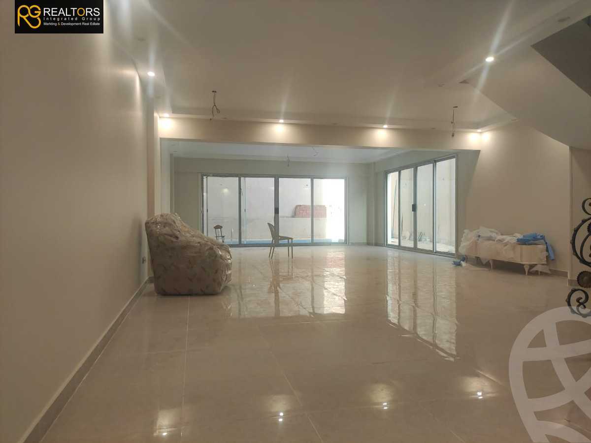 https://aqarmap.com.eg/en/listing/4145990-for-sale-cairo-6th-of-october-compound-el-fedaa