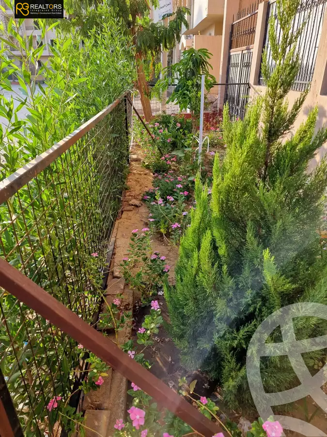 https://aqarmap.com.eg/en/listing/4147043-for-sale-cairo-october-janoub-el-ahyaa-hay-el-narges