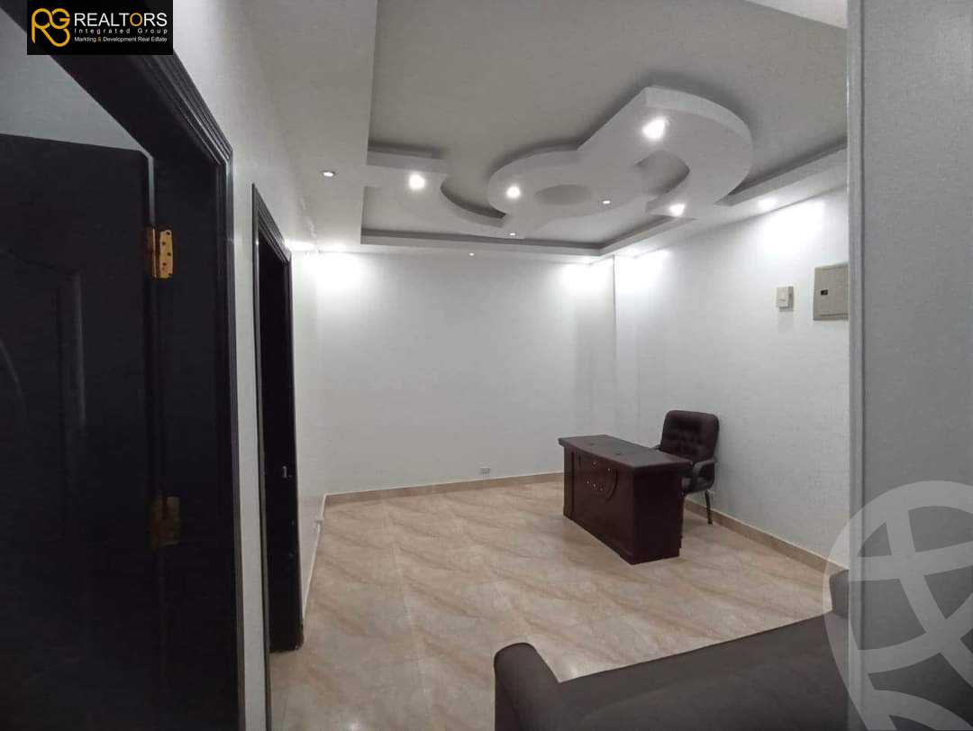 https://aqarmap.com.eg/ar/listing/4158093-for-sale-cairo-el-sheikh-zayed-city-compounds-in-sheikh-zayed-beverly-hills