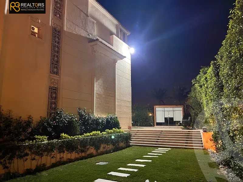https://aqarmap.com.eg/ar/listing/4159014-for-sale-cairo-el-sheikh-zayed-city-compounds-in-sheikh-zayed-royal-city