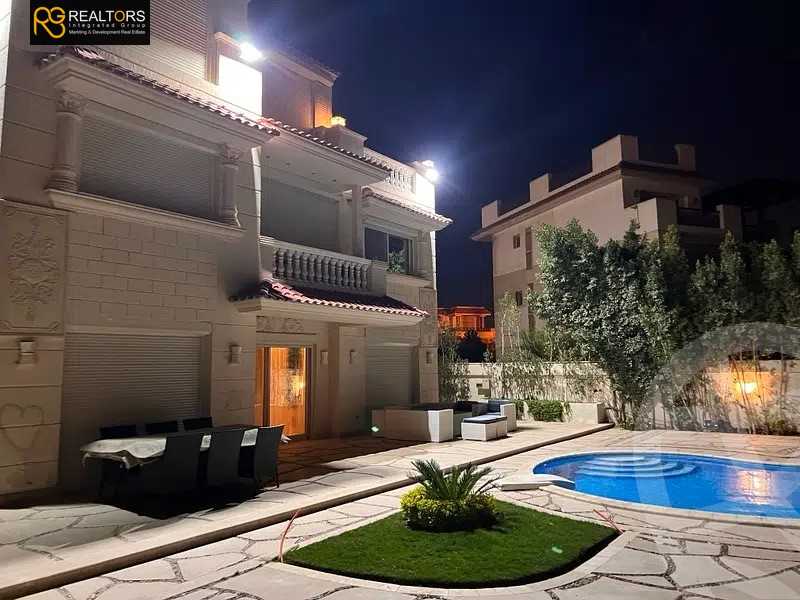 https://aqarmap.com.eg/ar/listing/4159014-for-sale-cairo-el-sheikh-zayed-city-compounds-in-sheikh-zayed-royal-city