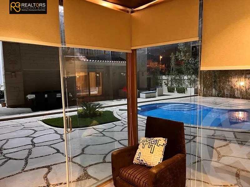 https://aqarmap.com.eg/ar/listing/4159014-for-sale-cairo-el-sheikh-zayed-city-compounds-in-sheikh-zayed-royal-city