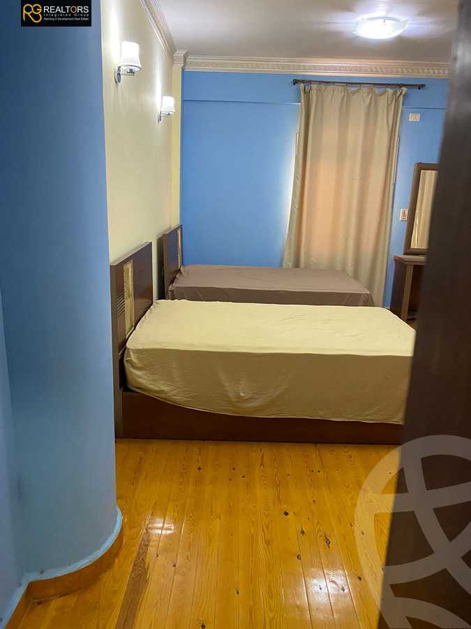 https://aqarmap.com.eg/ar/listing/4159232-for-sale-cairo-el-sheikh-zayed-city-compounds-in-sheikh-zayed-beverly-hills