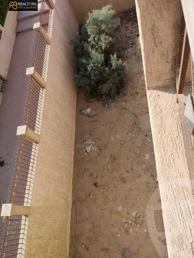 https://aqarmap.com.eg/ar/listing/4172316-for-sale-cairo-6th-of-october-compound-rihana