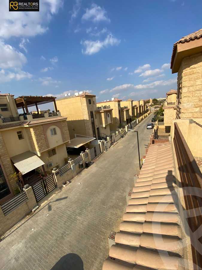 https://aqarmap.com.eg/en/listing/4172321-for-sale-cairo-october-compounds-green-plaza-mall-green-land