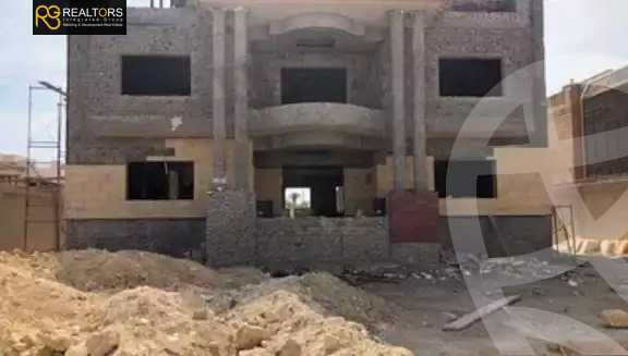 https://aqarmap.com.eg/ar/listing/4172916-for-sale-cairo-el-sheikh-zayed-city-compounds-in-sheikh-zayed-royal-city