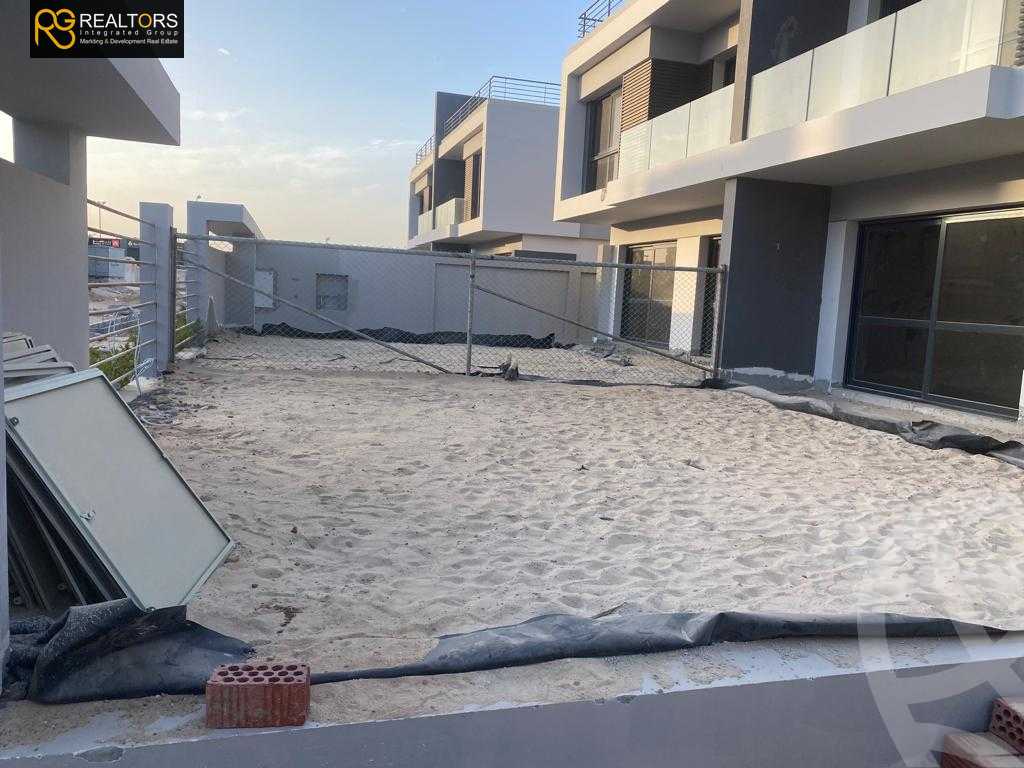 https://aqarmap.com.eg/en/listing/4174902-for-sale-cairo-el-sheikh-zayed-city-compounds-in-sheikh-zayed-el-patio-zahraa