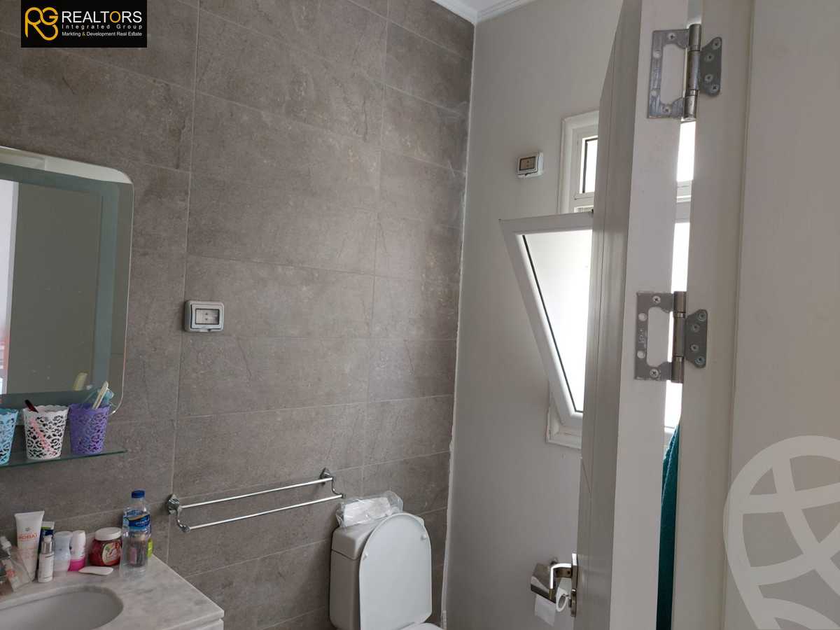 https://aqarmap.com.eg/en/listing/4176136-for-rent-cairo-6th-of-october-compound-the-crown