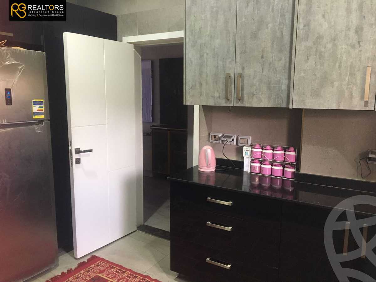 https://aqarmap.com.eg/en/listing/4176136-for-rent-cairo-6th-of-october-compound-the-crown
