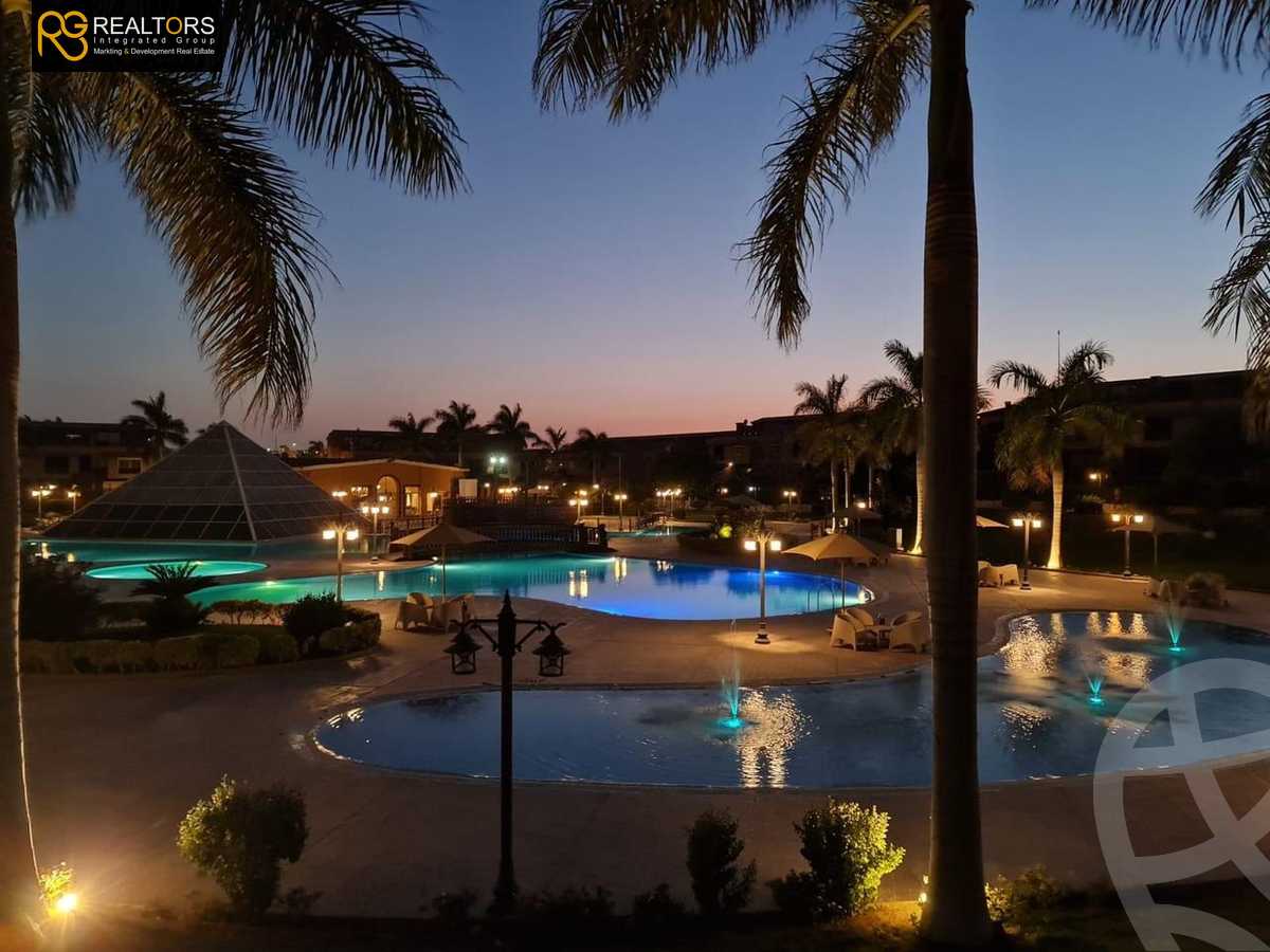 https://aqarmap.com.eg/en/listing/4185065-for-sale-cairo-el-sheikh-zayed-city-compounds-in-sheikh-zayed-pyramids-walk