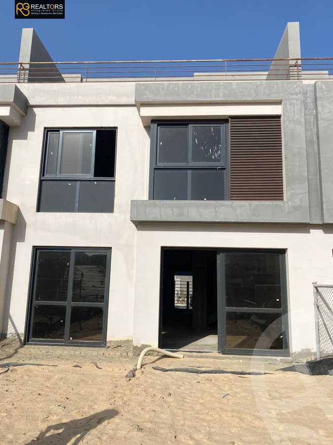 https://aqarmap.com.eg/en/listing/4197921-for-sale-cairo-el-sheikh-zayed-city-compounds-in-sheikh-zayed-el-patio-zahraa