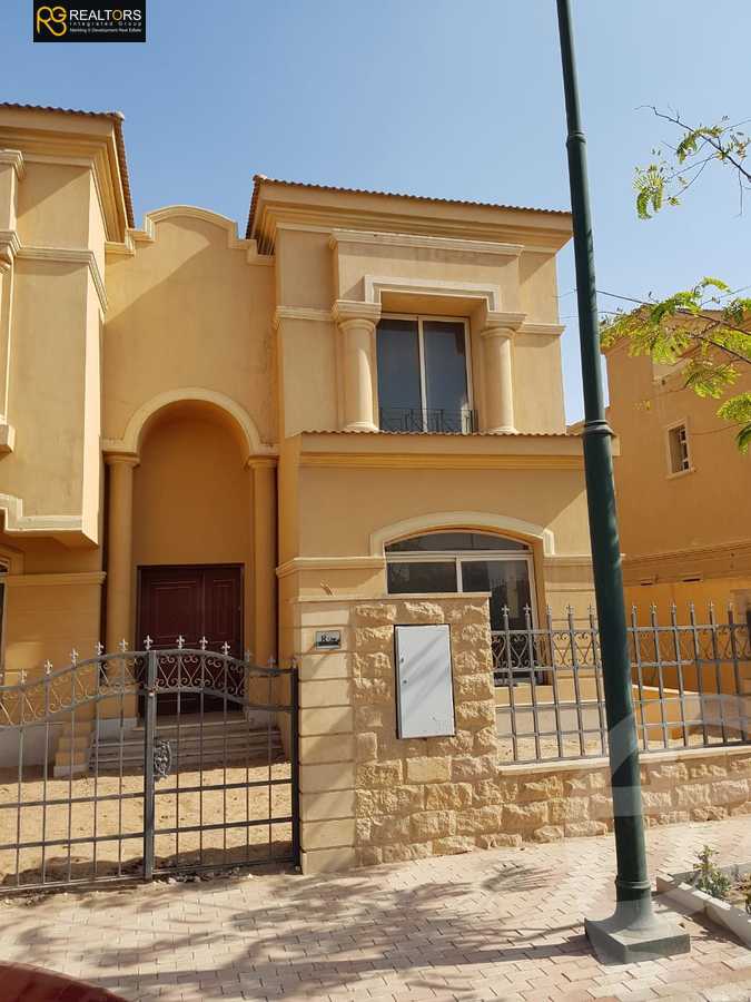 https://aqarmap.com.eg/en/listing/4198046-for-sale-cairo-el-sheikh-zayed-city-compounds-in-sheikh-zayed-royal-meadows